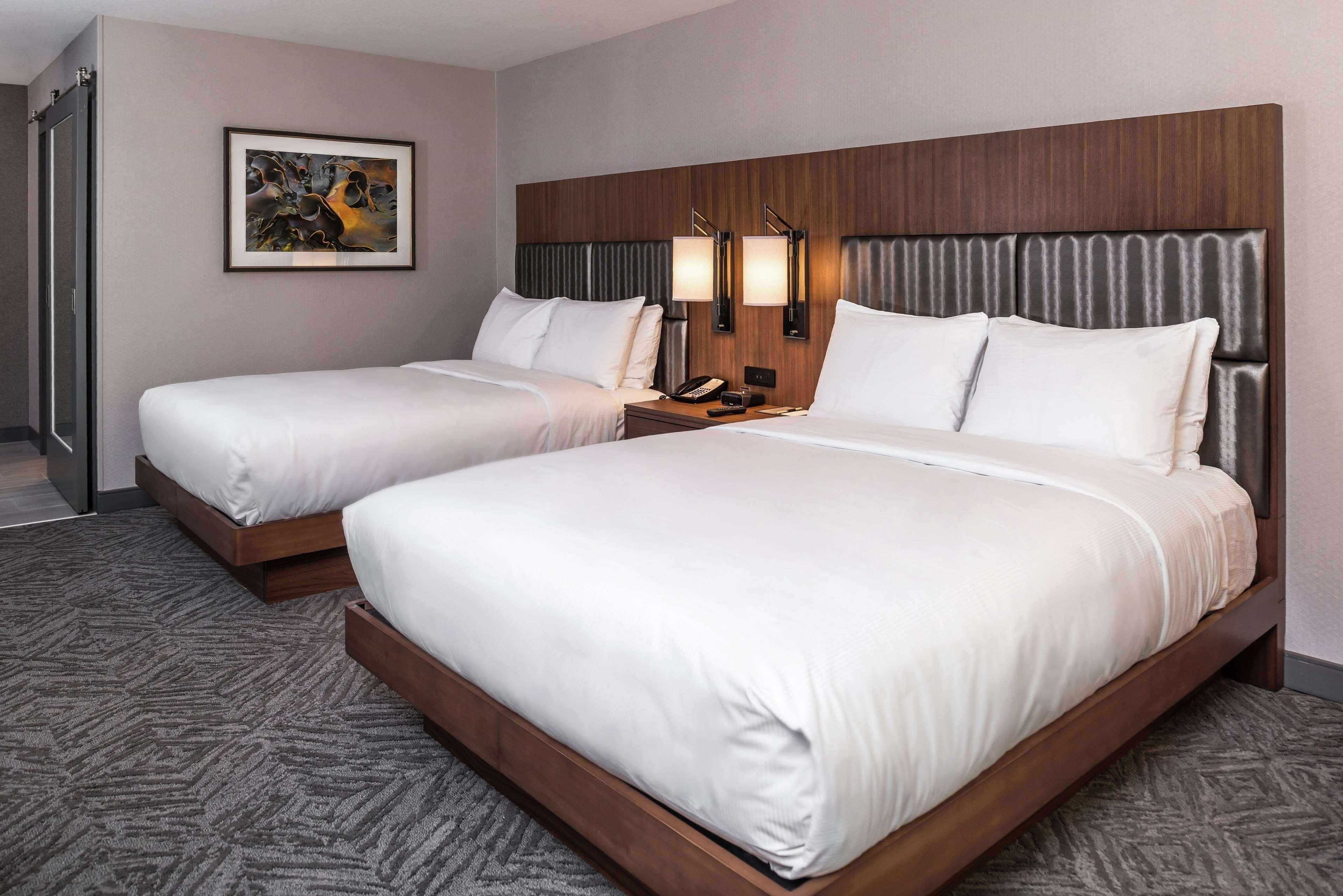 Hotel Doubletree By Hilton Lafayette East Exterior foto