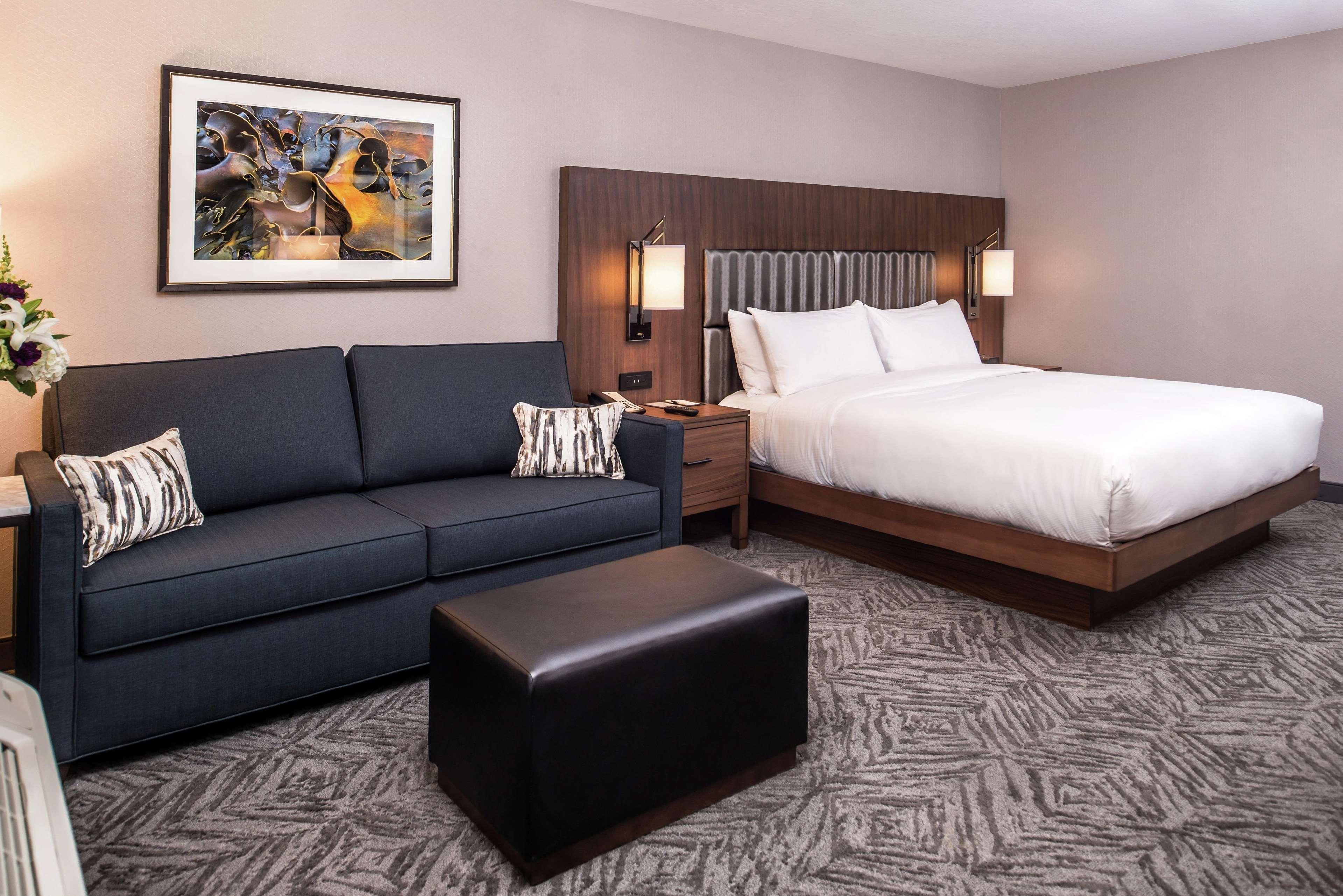 Hotel Doubletree By Hilton Lafayette East Exterior foto
